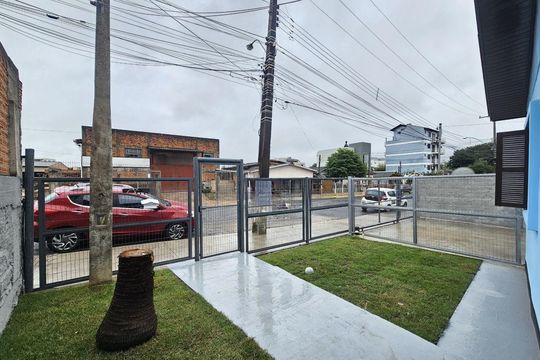 Casa para alugar com 2 quartos, 90m² em Passo dos Ferreiros, Gravataí