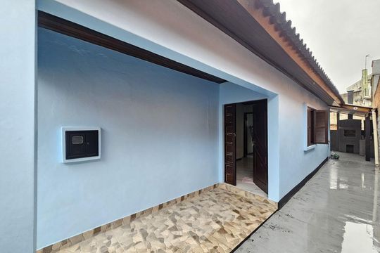 Casa para alugar com 2 quartos, 90m² em Passo dos Ferreiros, Gravataí