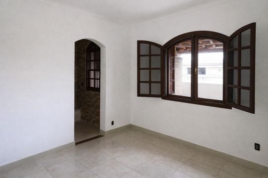 Sala de casa para alugar com 4 quartos, 250m² em Riacho das Pedras, Contagem