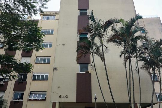 Fachada do bloco de apartamento à venda com 2 quartos, 60m² em Menino Deus, Porto Alegre