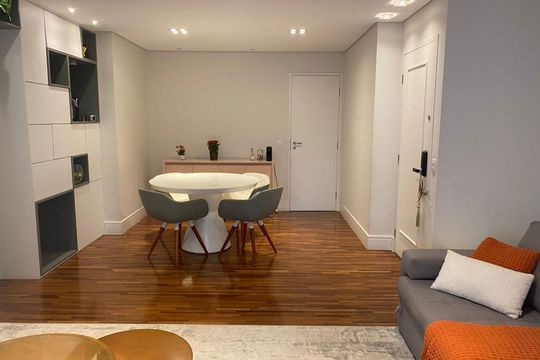 Sala de apartamento à venda com 3 quartos, 107m² em Indianópolis, São Paulo