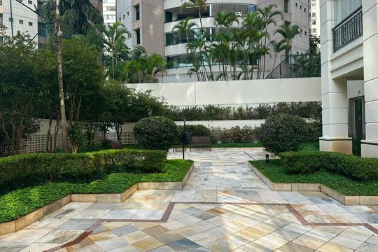 Área externa de apartamento à venda com 3 quartos, 107m² em Indianópolis, São Paulo