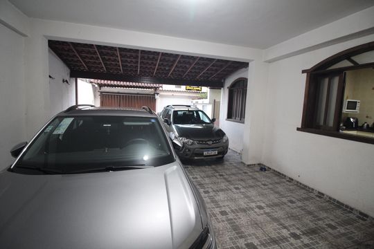 Garagem de casa à venda com 6 quartos, 360m² em Camargos, Belo Horizonte