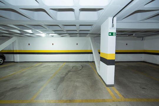 GARAGEM de kitnet/studio para alugar com 1 quarto, 40m² em Cruzeiro, Belo Horizonte
