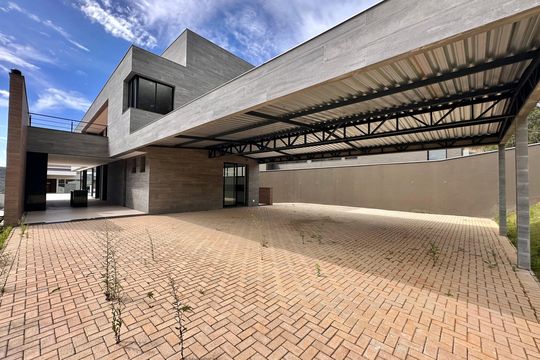 Casa de Condomínio à venda com 4 quartos, 504m² em Lagoa dos Ingleses, Nova Lima