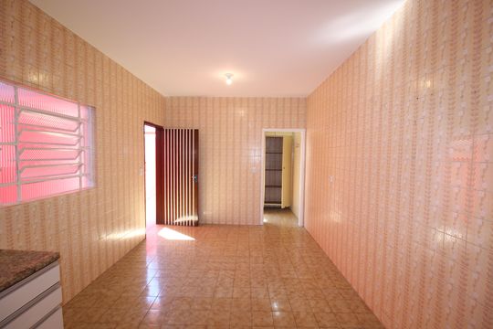 Cozinha de casa para alugar com 1 quarto, 80m² em Vila Isolina Mazzei, São Paulo