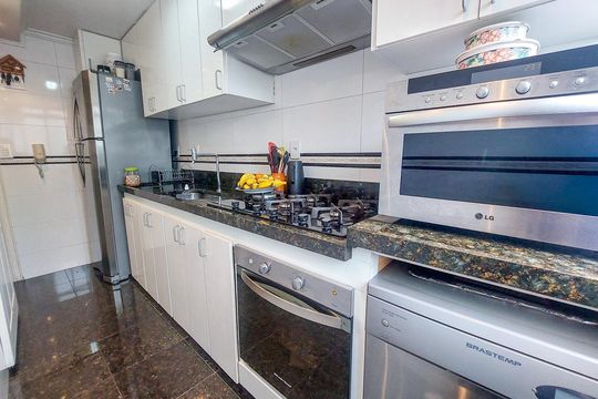 Cozinha de apartamento à venda com 3 quartos, 108m² em Parque Santo Antônio, São Paulo