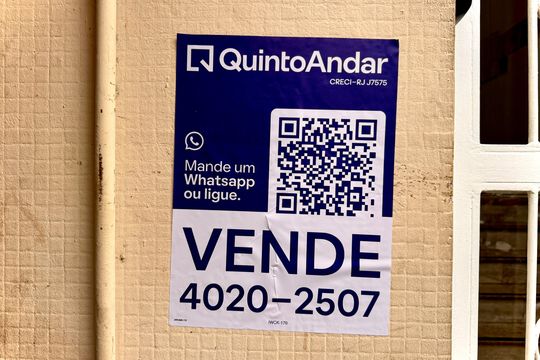 Placa de apartamento à venda com 1 quarto, 50m² em Centro, Rio de Janeiro