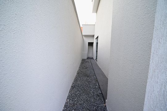 Casa à venda com 3 quartos, 170m² em Garavelo, Goiânia