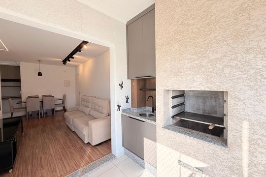 Sacada de apartamento à venda com 2 quartos, 66m² em Jardim Florida, Jundiaí