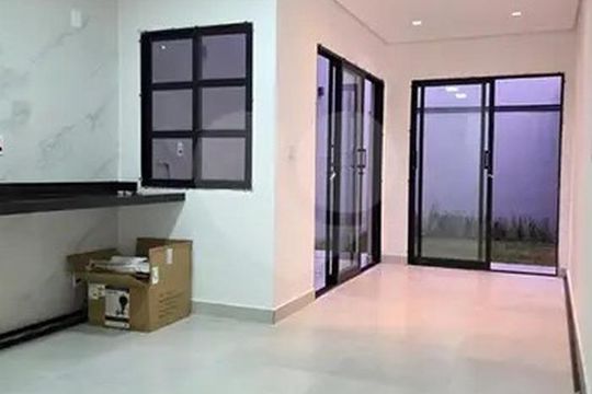 Casa à venda com 3 quartos, 100m² em Vila Gumercindo, São Paulo