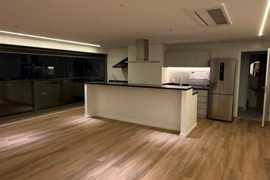 Cozinha de apartamento para alugar com 3 quartos, 142m² em Jardim Morumbi, São Paulo