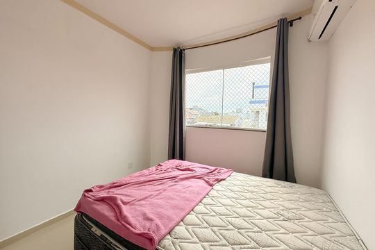 Suíte de apartamento para alugar com 2 quartos, 70m² em Ingleses do Rio Vermelho, Florianópolis