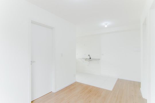 Sala de apartamento para alugar com 2 quartos, 42m² em Vila Nova Bonsucesso, Guarulhos