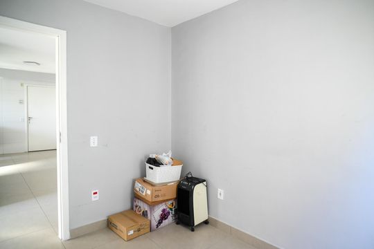 Quarto 2 de apartamento para alugar com 2 quartos, 50m² em Parque Fongaro, São Paulo