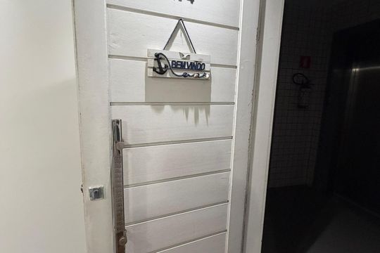 Porta de entrada de apartamento para alugar com 1 quarto, 74m² em José Menino, Santos