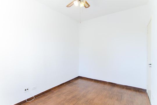 Quarto 3  de apartamento à venda com 3 quartos, 83m² em Vila das Bandeiras, Guarulhos