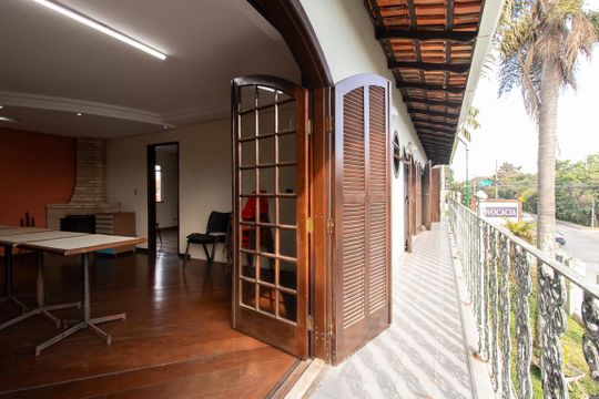 Varanda de casa à venda com 3 quartos, 200m² em Boqueirão, Curitiba