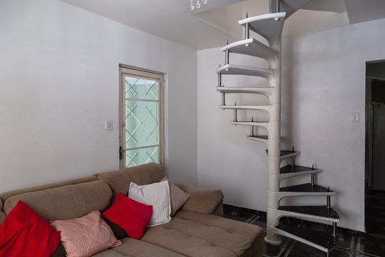 Sala de casa à venda com 4 quartos, 300m² em Jardim Gracinda, Guarulhos