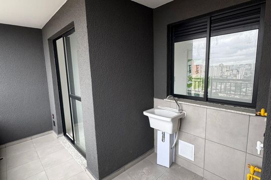 Varanda de apartamento à venda com 2 quartos, 58m² em Vila Engenho Novo, Barueri