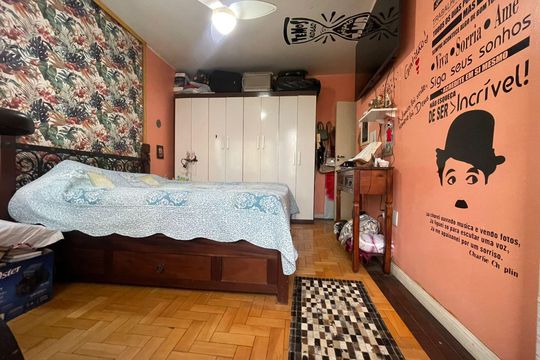 Quarto de apartamento à venda com 2 quartos, 74m² em Floresta, Porto Alegre