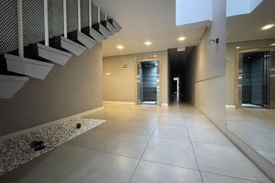 Área externa de apartamento à venda com 2 quartos, 74m² em Floresta, Porto Alegre