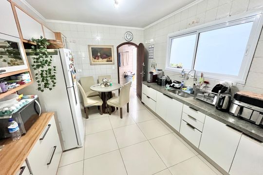 Cozinha de casa à venda com 4 quartos, 150m² em Vila Vitorio Mazzei, São Paulo
