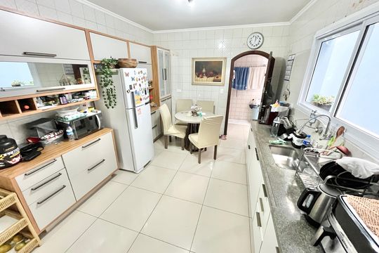 Cozinha de casa à venda com 4 quartos, 150m² em Vila Vitorio Mazzei, São Paulo