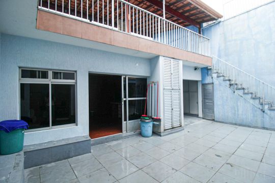 Quintal de casa à venda com 3 quartos, 180m² em Vila Nossa Sra. do Retiro, São Paulo