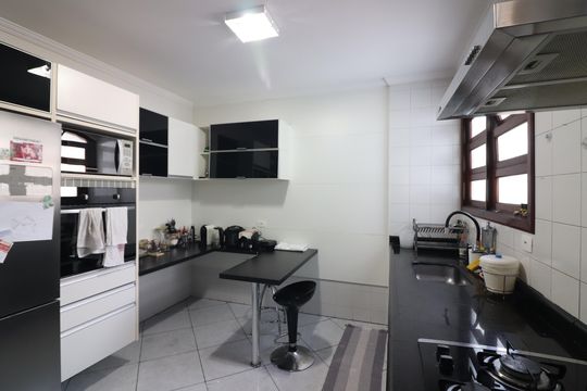 Cozinha  de apartamento à venda com 2 quartos, 6703m² em Vila Mariza, São Bernardo do Campo