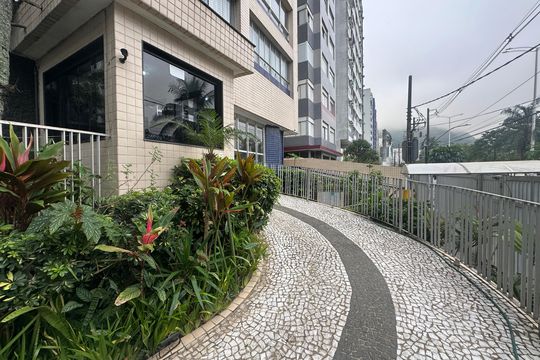 Área comum de apartamento para alugar com 4 quartos, 230m² em Itararé, São Vicente
