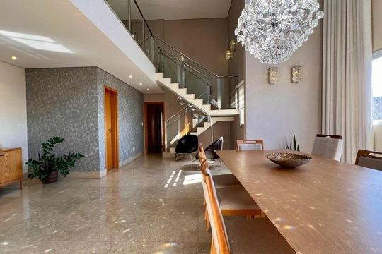 Apartamento à venda com 4 quartos, 266m² em Santo Antônio, Belo Horizonte