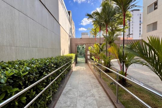 Apartamento à venda com 4 quartos, 266m² em Santo Antônio, Belo Horizonte