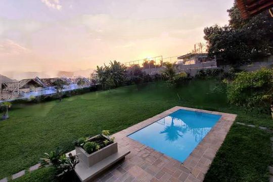 Casa de Condomínio à venda com 5 quartos, 1400m² em Freguesia (Jacarepaguá), Rio de Janeiro