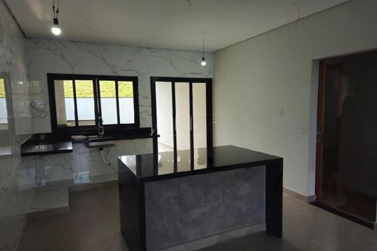 Casa à venda com 3 quartos, 149m² em Chácaras Alpina, Valinhos
