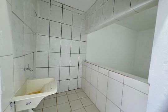 Área de Serviço de casa para alugar com 1 quarto, 60m² em Recreio São Jorge, Guarulhos