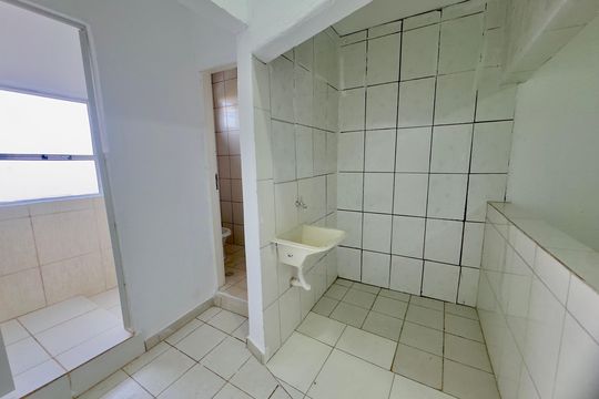 Área de Serviço de casa para alugar com 1 quarto, 60m² em Recreio São Jorge, Guarulhos