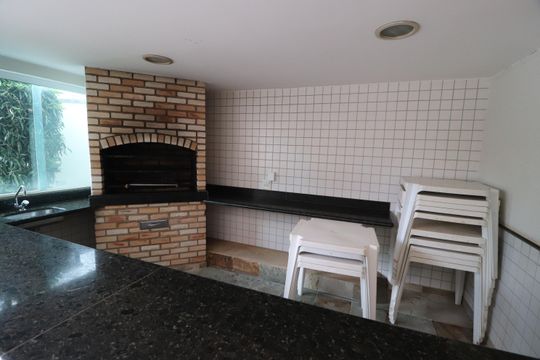 Área comum - Churrasqueira de apartamento para alugar com 4 quartos, 106m² em Saraiva, Uberlândia
