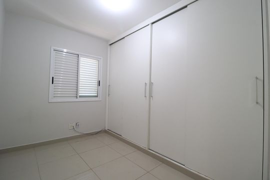 Quarto 1 de apartamento para alugar com 4 quartos, 106m² em Saraiva, Uberlândia