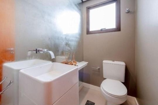 Banheiro 3 de apartamento para alugar com 2 quartos, 128m² em Petrópolis, Porto Alegre