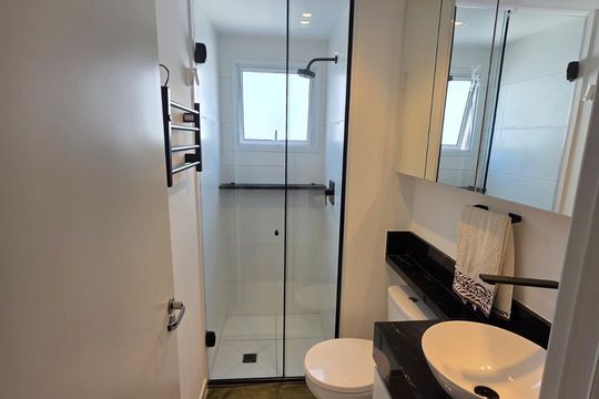 Banheiro de apartamento à venda com 3 quartos, 82m² em Santo Amaro, São Paulo