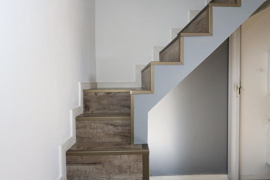 Escada de casa para alugar com 2 quartos, 70m² em Jardim Faria Lima, São Paulo