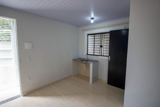 Casa para alugar com 1 quarto, 45m² em Qr 629, Brasília
