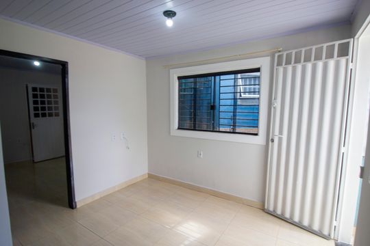 Casa para alugar com 1 quarto, 45m² em Qr 629, Brasília