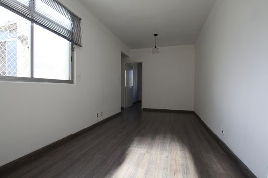 Apartamento para alugar com 2 quartos, 53m² em Aclimação, São Paulo