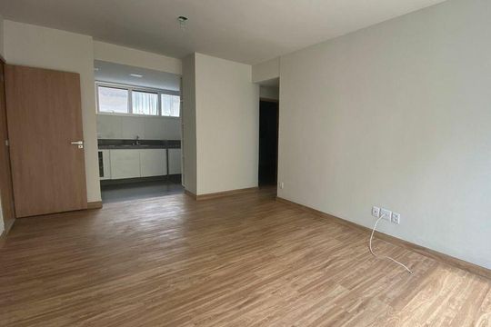 Sala  de apartamento à venda com 2 quartos, 64m² em Coracao de Jesus, Belo Horizonte