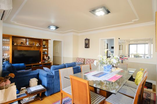 Sala de apartamento à venda com 4 quartos, 124m² em Vila Carrão, São Paulo