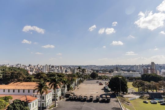 Vista da Varanda de apartamento para alugar com 1 quarto, 80m² em Barro Preto, Belo Horizonte