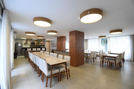 Apartamento à venda com 3 quartos, 146m² em Centro Cívico, Curitiba