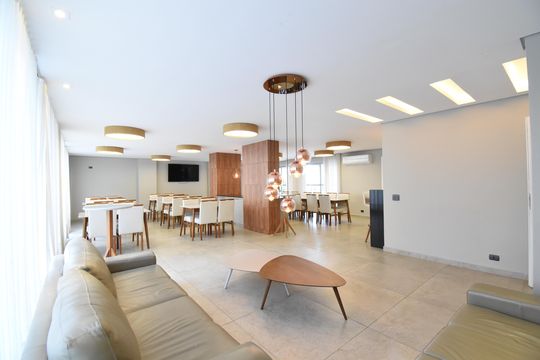 Apartamento à venda com 3 quartos, 146m² em Centro Cívico, Curitiba